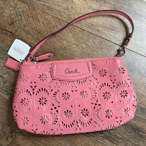 Coach Ashley Lace Leather Large Wristlet Rose Pink NWT - Picture 1 of 7